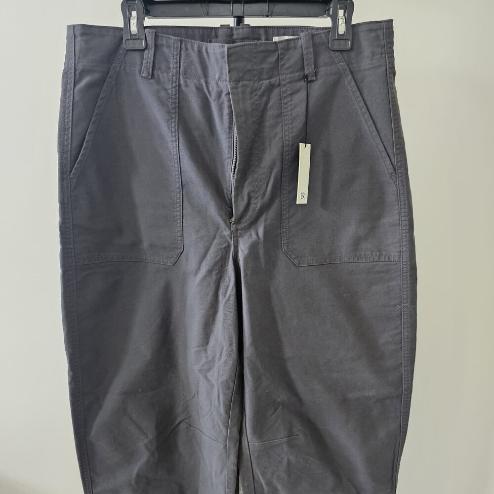 Banana Republic. Pants. Size 14.Color Navy blue. NWT